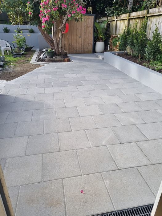 Pathway paving by North Pavescapes